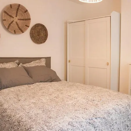 Nice 58m Of Classic Style Near Montmartre Apartment