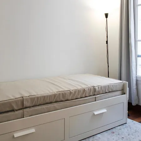 Apartment Nice 58m Of Classic Style Near Montmartre *